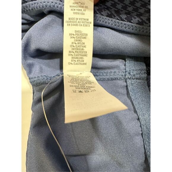 Size M Offline by Aerie Recharge Least Support Sports Bra in Blue Houndstooth - Picture 8 of 12